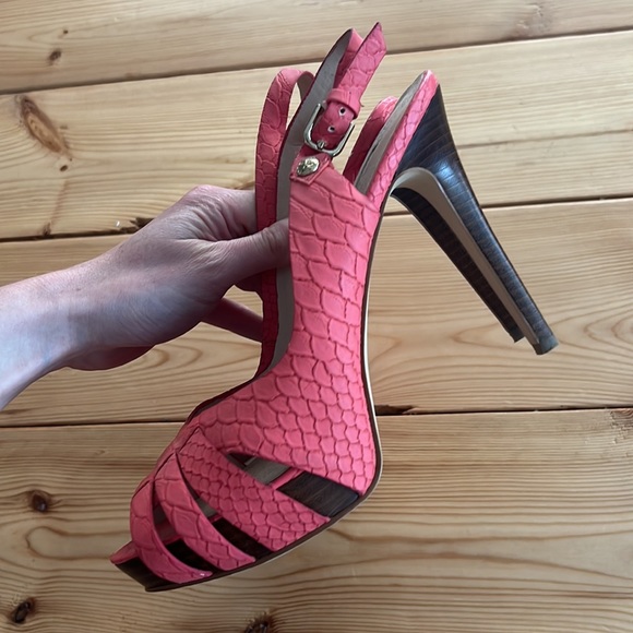 Guess Y2K Vintage Pink Platform Peep-toe Heels - Picture 6 of 8